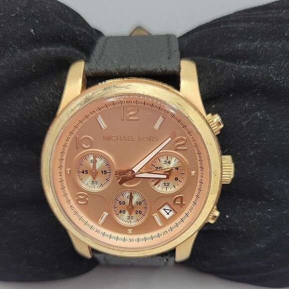 Michael Kors Runway MK5128 Women's Black Leather Analog dial quartz Watch AM551 - Picture 2 of 11